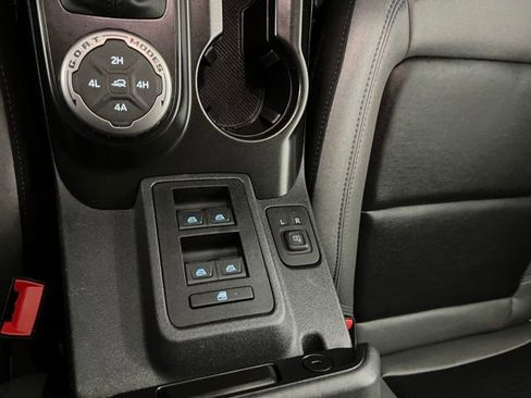 Used 2023 Ford Bronco Black Diamond w/ Sasquatch Package image 20