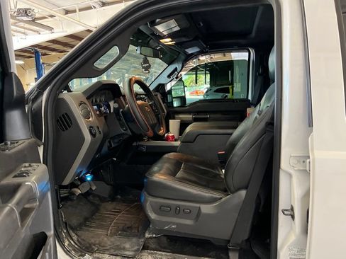 Used 2012 Ford F250 Lariat w/ Lariat Ultimate Pkg AWD/4WD image 5