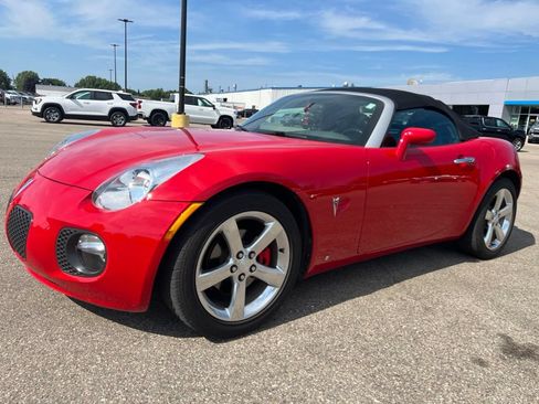 Used 2007 Pontiac Solstice GXP w/ Premium Package RWD image 12