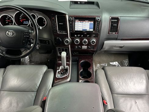 Used 2011 Toyota Sequoia Limited image 17
