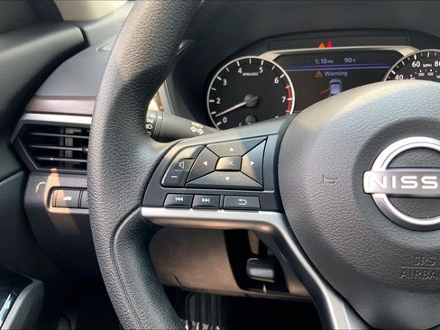 Used 2023 Nissan Altima 2.5 SV AWD/4WD image 23