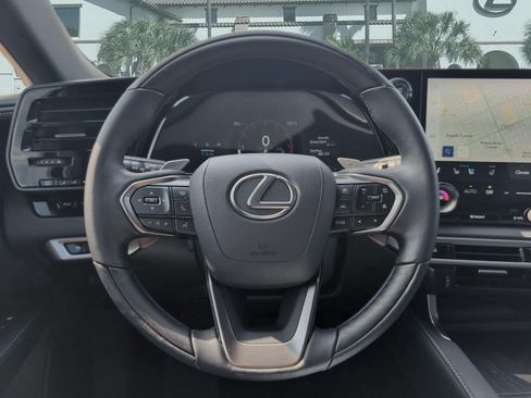 Used 2025 Lexus RX 350 Premium w/ Accessory Package (Z1) FWD image 13