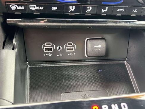 Used 2024 Jeep Grand Cherokee L Laredo AWD/4WD image 11