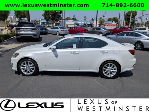 Used 2011 Lexus IS 250 w/ Premium Pkg Value Edition RWD image 12