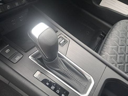 New 2026 Nissan Kicks SV w/ Interior Electronics Package FWD image 25