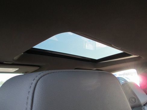 New 2026 GMC Sierra 1500 SLT w/ SLT Premium Plus Package image 14