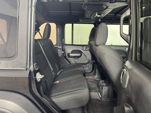 Used 2019 Jeep Wrangler Unlimited Sport AWD/4WD image 18