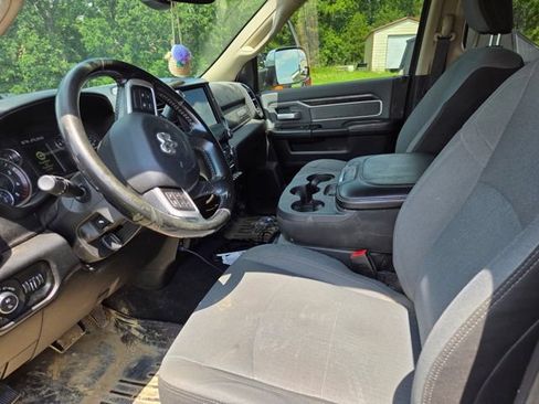 Used 2019 RAM 2500 Big Horn AWD/4WD image 5