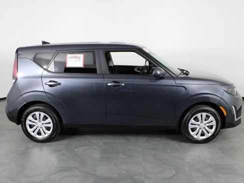 Used 2025 Kia Soul LX image 14