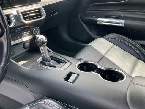 Used 2025 Ford Mustang Premium RWD image 11