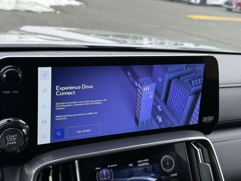 Used 2025 Lexus LX 600 4WD w/ Accessory Package (Z1) image 10