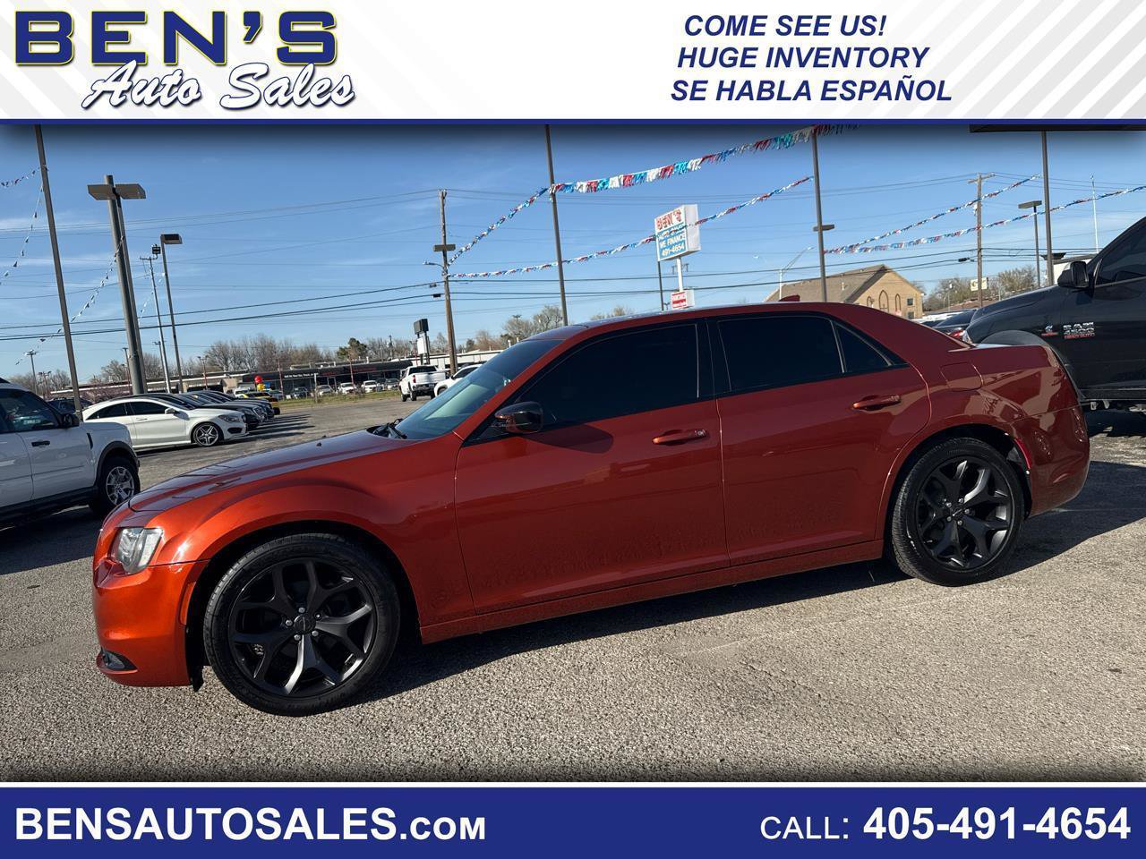 Used 2021 Chrysler 300 Touring w/ Sport Appearance Package RWD image 1