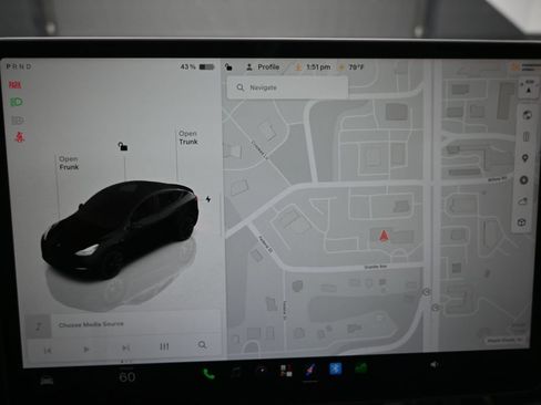 Used 2023 Tesla Model Y Long Range AWD/4WD image 12
