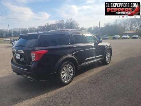 Used 2023 Ford Explorer Limited w/ Limited Technology Package image 5