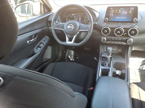 Used 2024 Nissan Sentra SV image 5