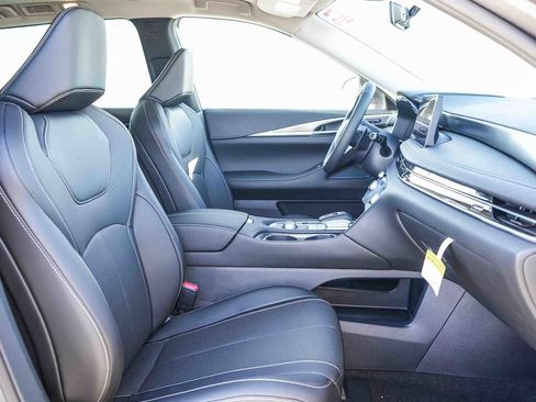 New 2026 INFINITI QX60 Pure image 18