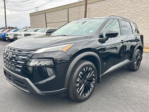 Used 2026 Nissan Rogue Dark Armor FWD image 7