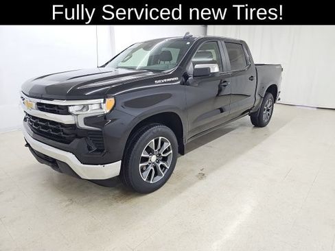 Used 2023 Chevrolet Silverado 1500 LT AWD/4WD image 1