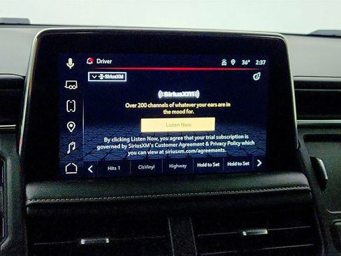 Used 2023 GMC Yukon SLT w/ SLT Premium Package AWD/4WD image 19