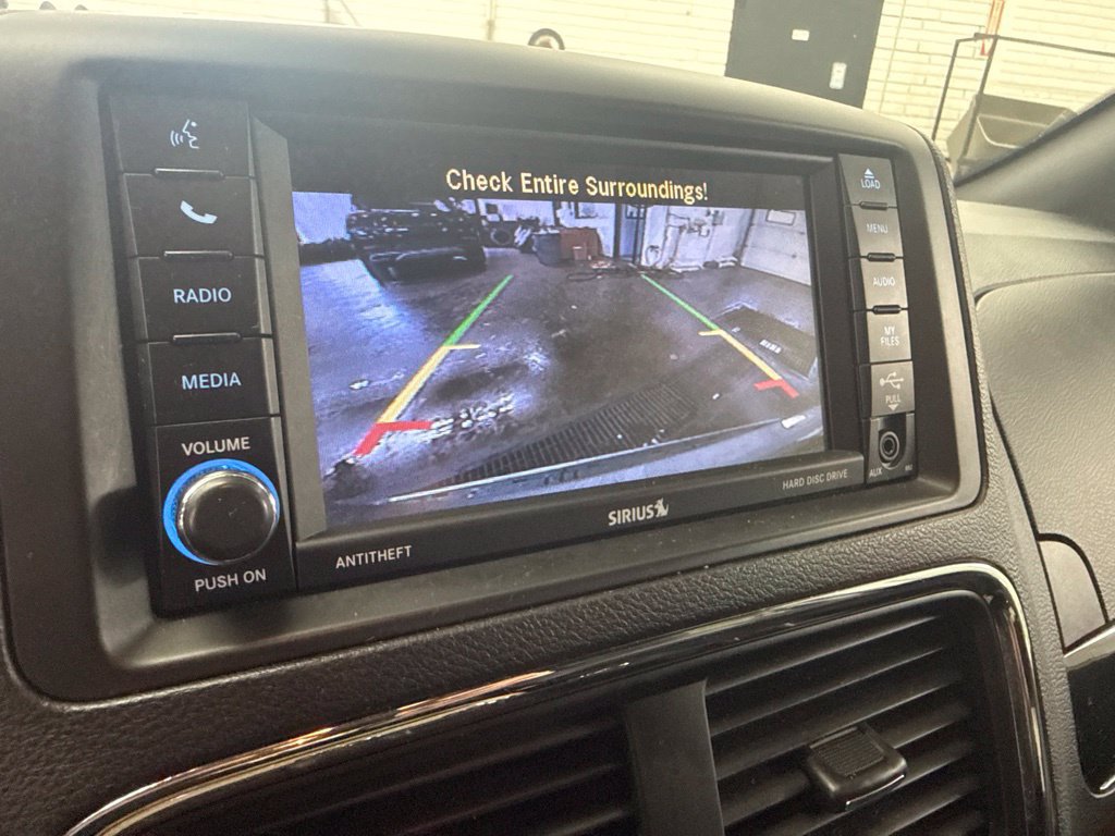 Used 2019 Dodge Grand Caravan SXT FWD image 28