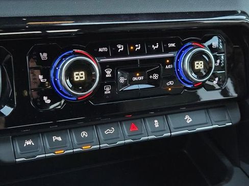 New 2026 GMC Sierra 1500 AT4 w/ AT4 Premium Package AWD/4WD image 18