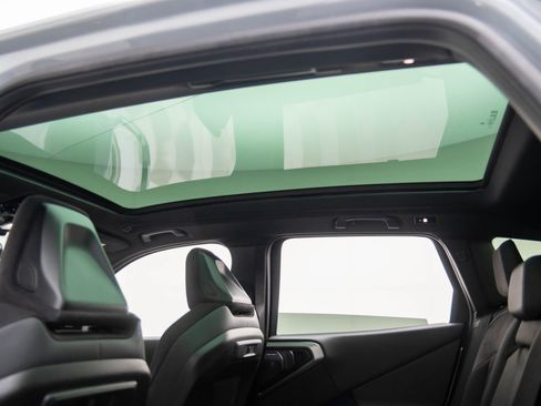 Certified 2025 BMW X3 xDrive30i w/ Premium Package image 18