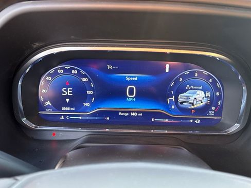 Used 2024 Chevrolet Tahoe Z71 w/ Z71 Off-Road Package image 18