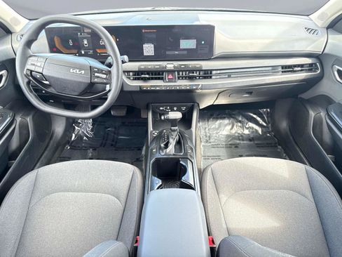 Used 2025 Kia K4 LXS image 15