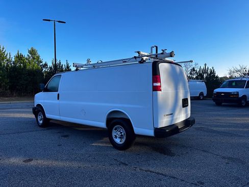 Used 2025 Chevrolet Express 2500 Extended w/ Communications Package image 9