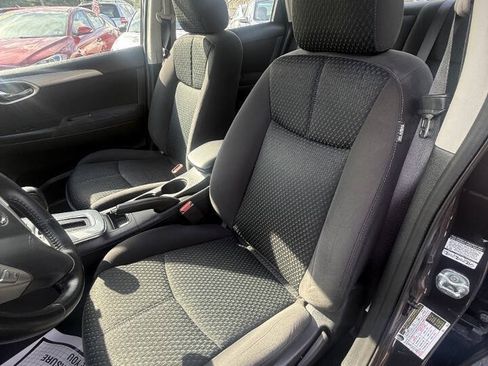 Used 2014 Nissan Sentra SR w/ SR Driver Package FWD image 6