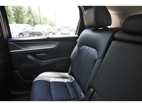 Certified 2026 MAZDA CX-90 3.3 Turbo w/ Preferred Package AWD/4WD image 9