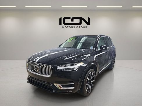 Used 2023 Volvo XC90 B5 Plus image 12