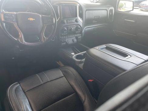 Used 2021 Chevrolet Silverado 1500 High Country w/ Technology Package RWD image 10