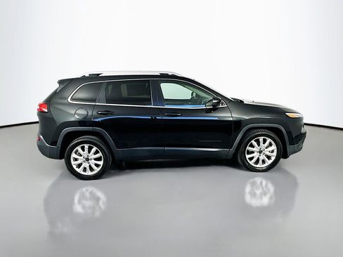 Used 2016 Jeep Cherokee Limited FWD image 8