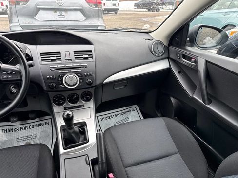 Used 2011 MAZDA MAZDA3 i Touring image 19