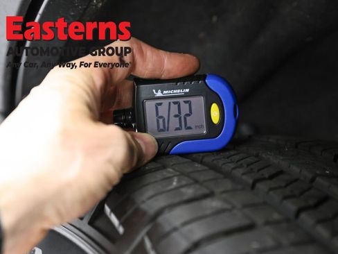 Used 2022 Jeep Grand Cherokee Laredo E w/ Security & Convenience Group image 26