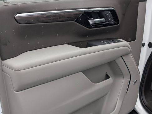 New 2026 Chevrolet Tahoe LT w/ Comfort Package RWD image 16