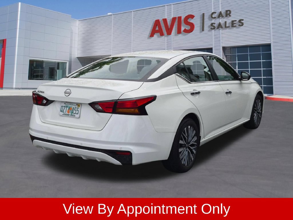 Used 2025 Nissan Altima 2.5 SV FWD image 6