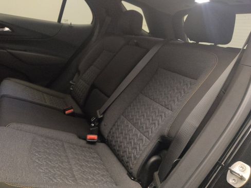 Used 2023 Chevrolet Equinox LT image 18