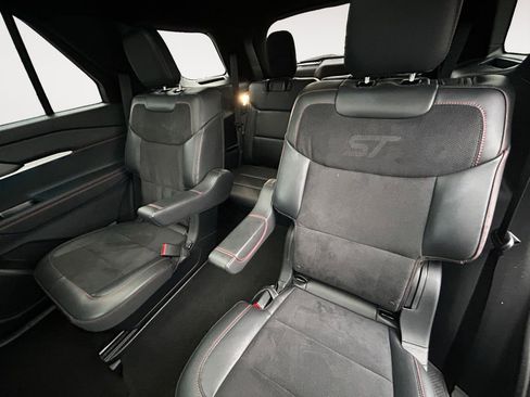Used 2025 Ford Explorer ST w/ Sun And Sound Package image 11
