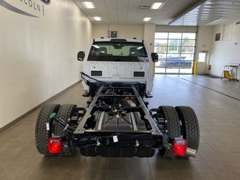 New 2026 Ford F550 4x4 Regular Cab Super Duty image 6