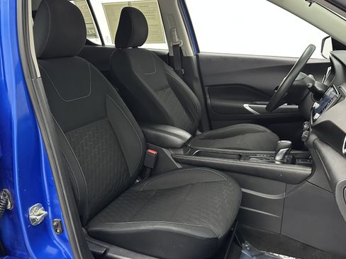 Used 2022 Nissan Kicks SV image 32