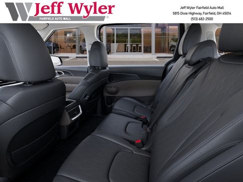 New 2026 Kia Carnival LXS image 19