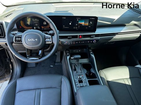 New 2025 Kia Sorento EX image 13