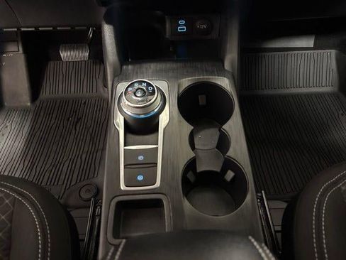 Used 2023 Ford Escape Active w/ Tech Pack #2 AWD/4WD image 18