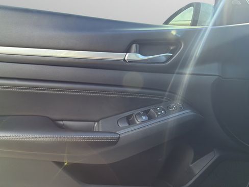 Used 2019 Nissan Altima 2.5 SL FWD image 21