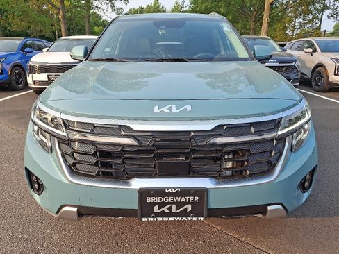 New 2026 Kia Seltos SX w/ SX Sunroof Package image 2