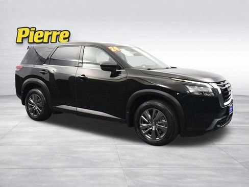 Used 2024 Nissan Pathfinder S AWD/4WD image 3