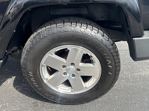 Used 2009 Jeep Wrangler Sahara AWD/4WD image 7