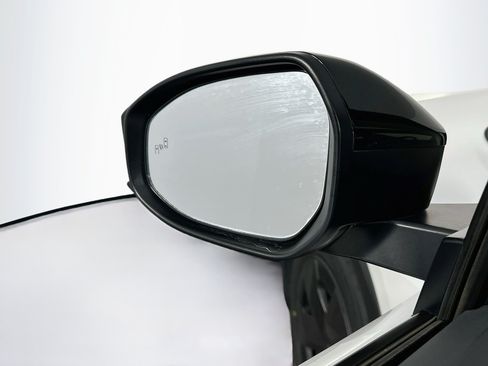 Used 2024 Toyota Prius LE FWD image 16